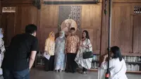Gubernur Terpilih DKI Jakarta Anies Baswedan menggelar open house di kediamannya di Lebak Bulus, Jakarta Selatan (Liputan6.com/ Lizsa)