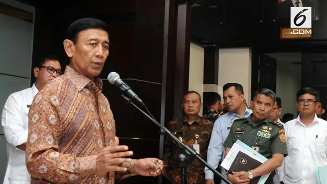 Menko Polhukam Wiranto meminta masyarakat menghormati keputusan majelis hakim yang menghukum Basuki Tjahaja Purnama  selama 2 tahun penjara