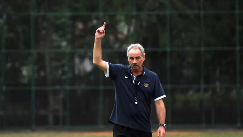 Alfred Riedl Piala AFF 2014 Timnas Indonesia