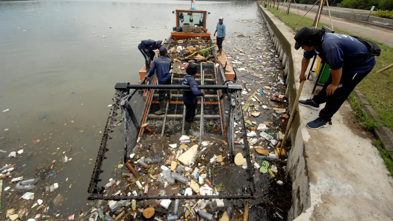 Indonesia tengah bersiap menyambut puluhan kepala negara dalam KTT G20 di Bali pada 15-16 November mendatang. Segala pendukung kegiatan disiapkan, termasuk penanganan sampah.
