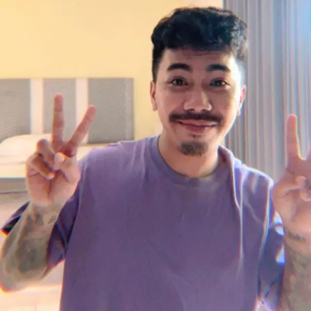 YouTuber Kaisar Kumis (https://www.instagram.com/p/CO9HXl5pKfx/)