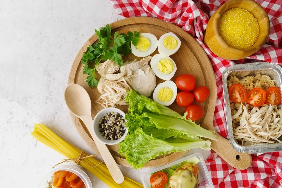 Ilustrasi salad/freepik.com