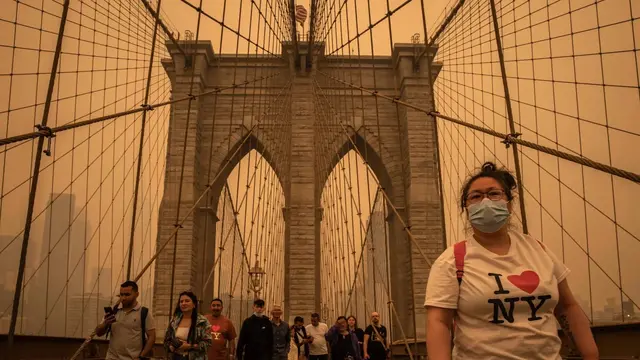 6 Potret New York Diselimuti Kabut Asap, Jadi Kota dengan Kualitas Udara Terburuk di Dunia