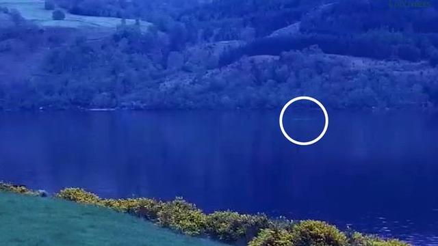 Rekaman Monster Loch Ness itu ditangkap di Shoreland Lodges dari sebuah webcam.