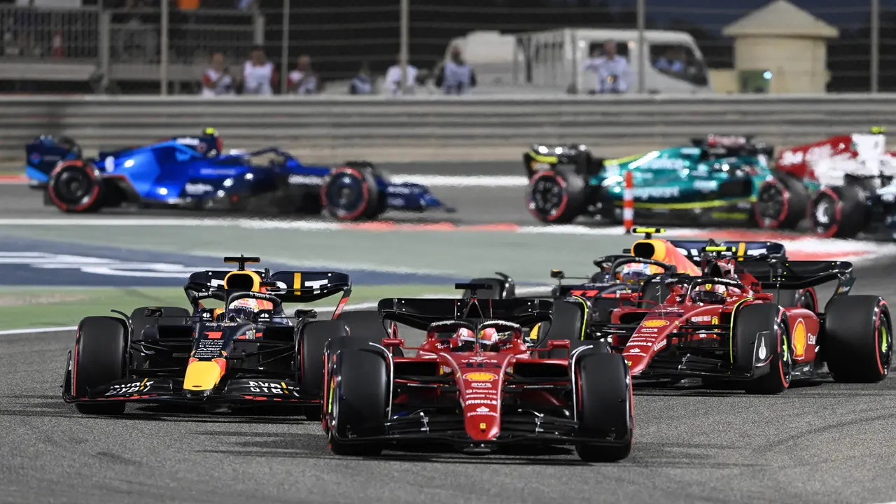 Ferrari Kuasai Podium Pertama F1 2022 di GP Bahrain, Max Verstappen Out