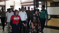 Tri Rismaharini Menyambangi Pemain Persebaya Jelang Duel Versus Persija
