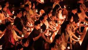 Malam Paskah atau juga disebut Vigili Paskah merupakan salah satu dari rangkaian perayaan Hari Paskah. (Yasuyoshi CHIBA/AFP)