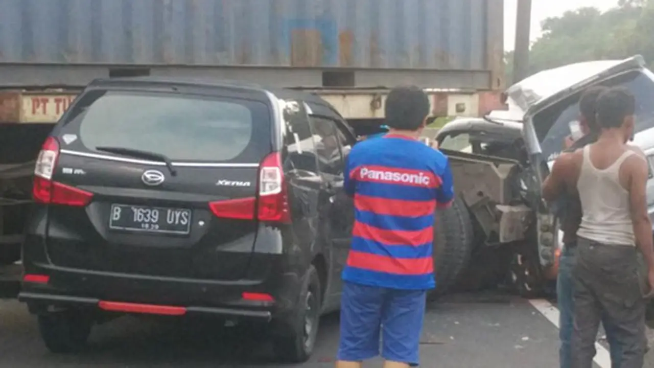 20160313-kecelakaan beruntun