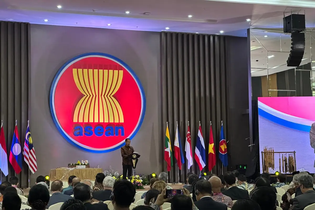 Presiden Joko Widodo (Jokowi) dalam perayaan 56th ASEAN Day yang diselenggarakan di Sekretariat ASEAN, Selasa (8/8/2023). (Liputan6/Benedikta Miranti)