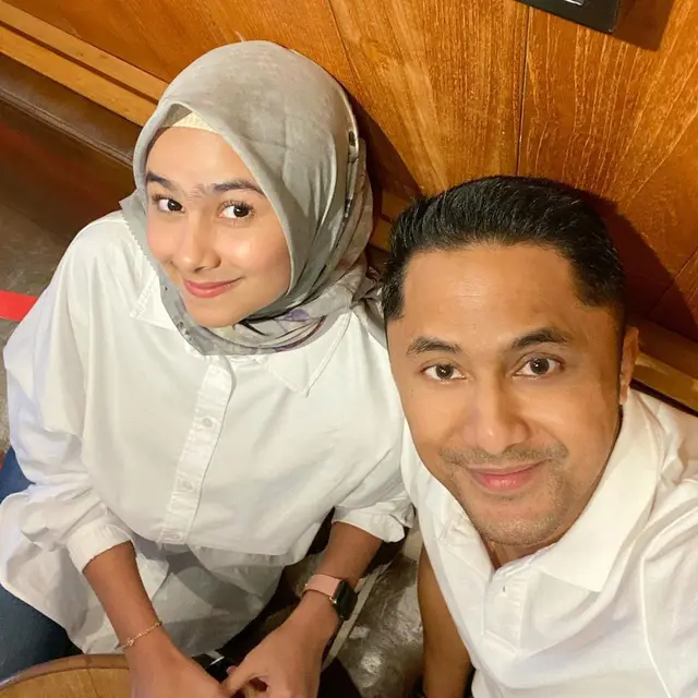 Rayakan Anniversary ke-6, Ini 6 Potret Manis Hengky Kurniawan dan Sonya Fatmala