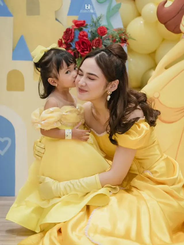 6 Potret Syifa Hadju Jadi Princess Belle di Ultah Anak Kesha Ratuliu, Tampil Totalitas