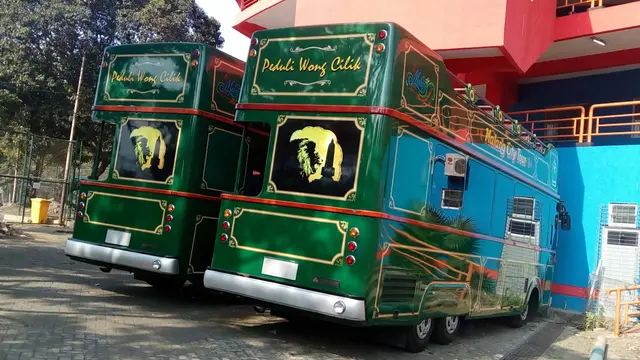 Bus Tingkat Macito, Dulu Antar Wisatawan Sekarang Teronggok di Parkiran Stadion
