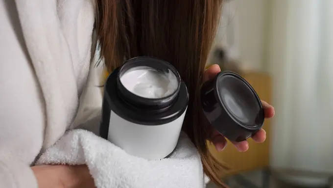 Manfaat Masker Rambut untuk Mengatasi Rambut Kering