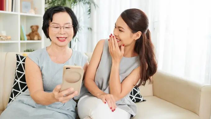 ibu kandung dan mertua