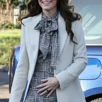 Kate Middleton, Putri Wales dari Inggris mengunjungi Ty Hafan, panti asuhan anak-anak yang berlokasi di Sully, dekat Cardiff, yang mendukung keluarga-keluarga di Wales, pada tanggal 30 Januari 2025. (Dok: Richard Pohle / POOL / AFP)
