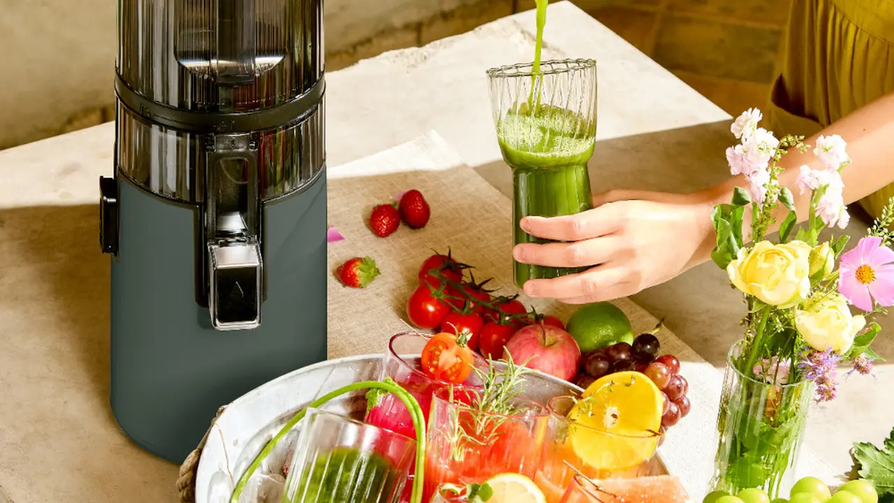 Hurom Slow Juicer