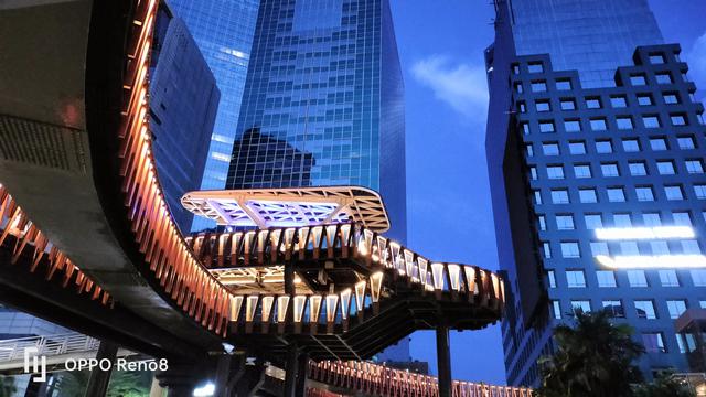 Hasil foto malam hari di Oppo Reno8 (Liputan6.com/Giovani Dio Prasasti)