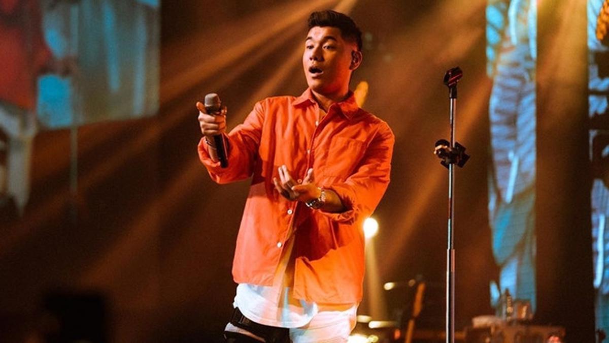 Fakta Menarik Penyanyi Jaz yang Tak Banyak Orang Tahu - ShowBiz