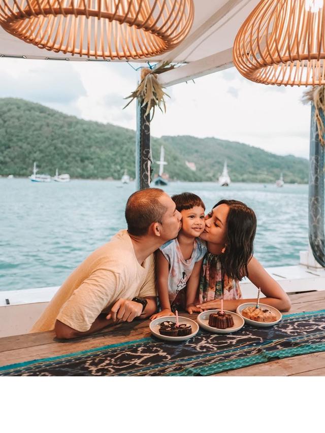 6 Potret Andien Aisyah dengan Keluarga Kecilnya, Umumkan Kehamilan Kedua