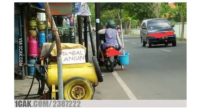Tulisan Nyeleneh di Bengkel Ini Bikin Gagal Fokus