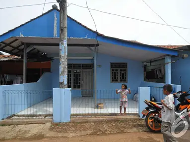 Sony Wakwaw pindah kerumah barunya di kawasan Cibubur, Jakarta Timur. Foto diambil pada Kamis (4/12/2014). (Liputan6.com/Herman Zakharia)