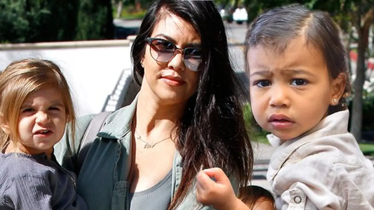 Kourtney dan Khloe Kardashian
