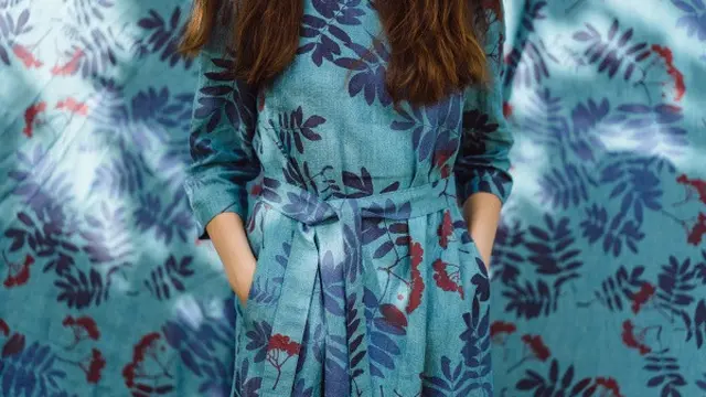 Ilustrasi Model Gamis Motif Bunga (Credit: alexeyzhilkin/freepik)