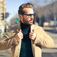 Begini cara memilih style fashion pria sesuai karakter. (pexels/andreapiacquadio).