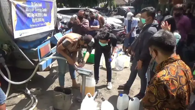 Gaduh Penyaluran Minyak Goreng Curah di Pasar Tradisional Kota Malang