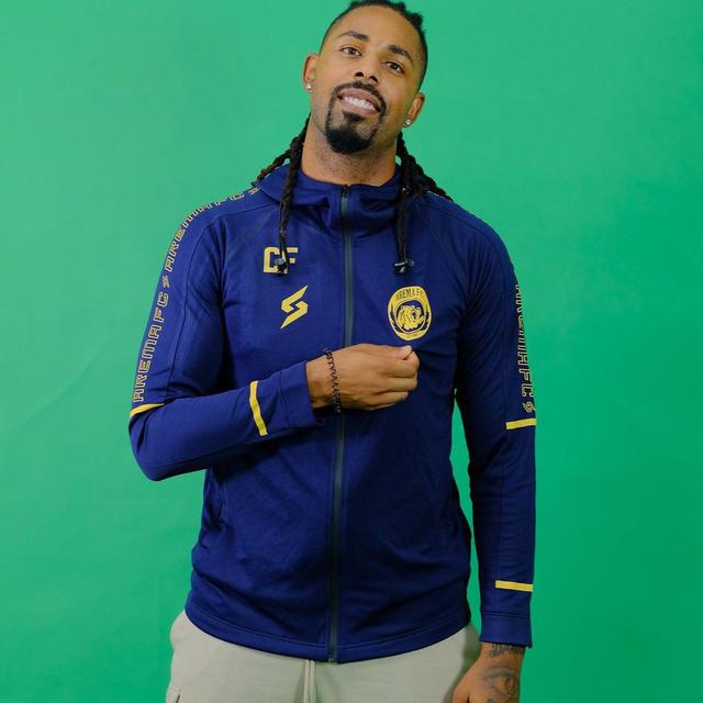 7 Potret Carlos Fortes yang Kini Resmi Jadi Andalan Baru Arema FC