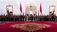 Prabowo Subianto-Gibran Rakabuming mengumumkan susunan kabinet menteri pada Minggu malam (20/10/2024) ini. foto: Youtube Sekretariat Presiden