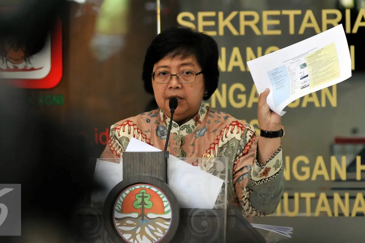 20150918-Jumpa-Pers-Terkait-Kabut-Asap-Jakarta-Siti-Nurbaya