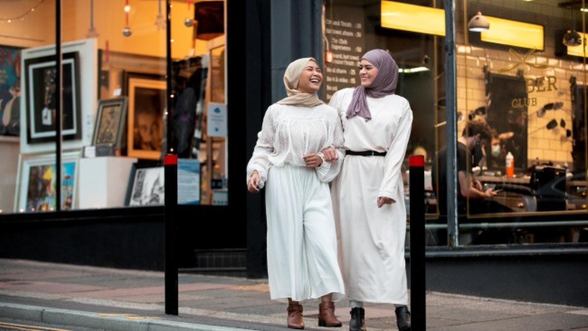 7 Model Baju Pesta Muslimah yang Anggun dan Elegan di 2025, Kekinian Dipakai