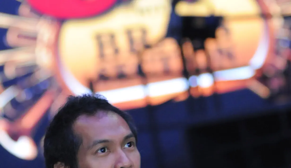 Ridho saat menghadiri konferensi pers di Colosseum Club, Jakarta, Kamis (19/3/2015). Slank menjadi grup musik yang akan meramaikan ulang tahun acara Stage Empire (Liputan6.com/Faisal R Syam)