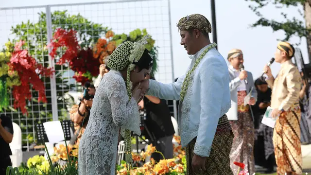 [Fimela] Via Vallen dan Chevra Papinka