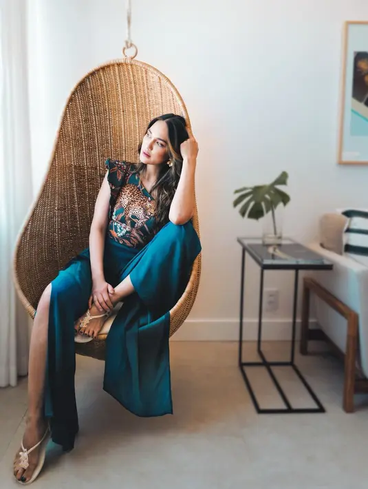 Memang setiap orang memiliki cara sendiri untuk mengatasi kondisinya di saat patah hati dan bersedih. Seperti halnya Luna Maya yang mengalihkannya dengan melakukan kegiatan yang digemari. (Instagram/lunamaya)