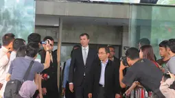 Kedatangan Michael Keenan merupakan kunjungan kehormatan sekaligus membicarakan rencana kerjasama Indonesia-Australia di bidang hukum dan antikorupsi, Jakarta, Selasa (19/8/14). (Liputan6.com/Herman Zakharia)