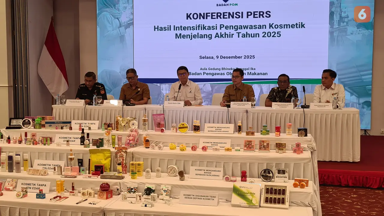 Kepala BPOM Taruna Ikrar