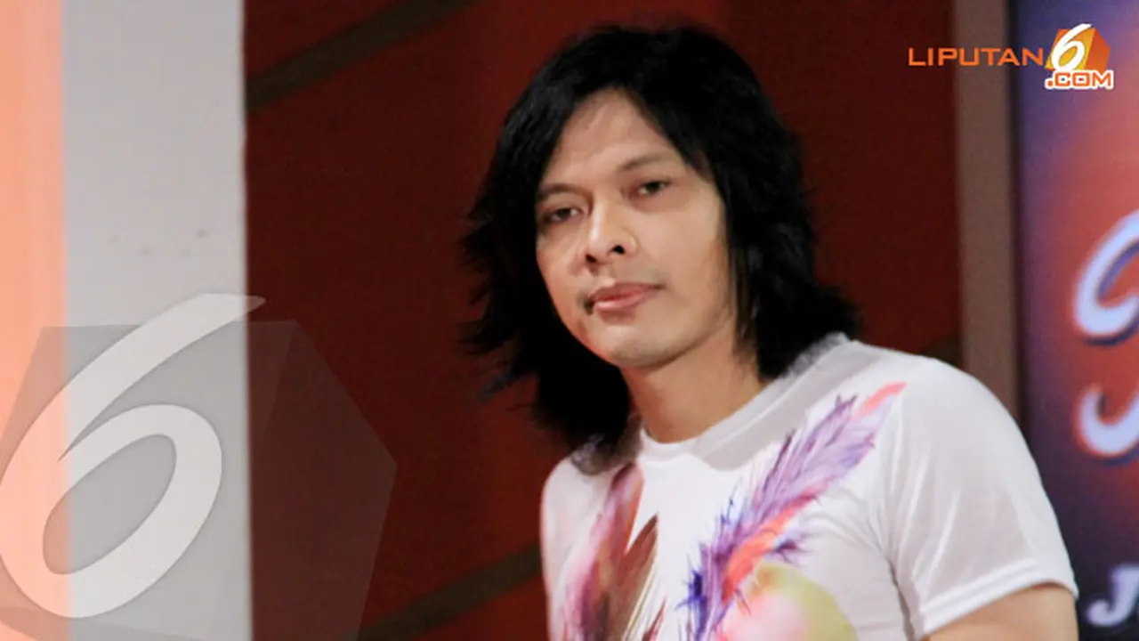armand-maulana-130524c.jpg