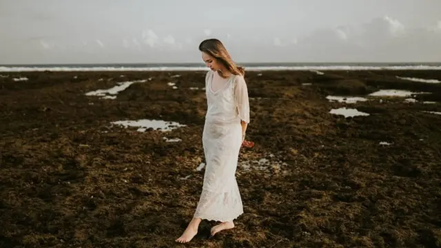 Segera Menikah, Ini 6 Potret Romantis Prewedding Pamela Bowie dan Kekasih
