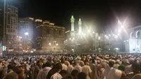3 Bom Meledak di Arab Saudi, Masjidil Haram Dijaga Ketat (Erwin Renaldi) 