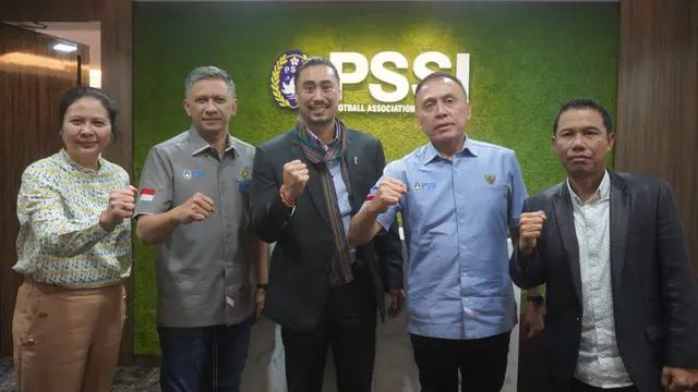 Perwakilan FIFA, Niko Nhouvannasak datang ke Indonesia dan berkunjung ke Kantor PSSI di GBK Arena, Jakarta Pusat pada Senin (10/10/2022).