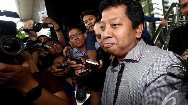 Usai Diperiksa KPK, Romahurmuziy Tebar Senyum