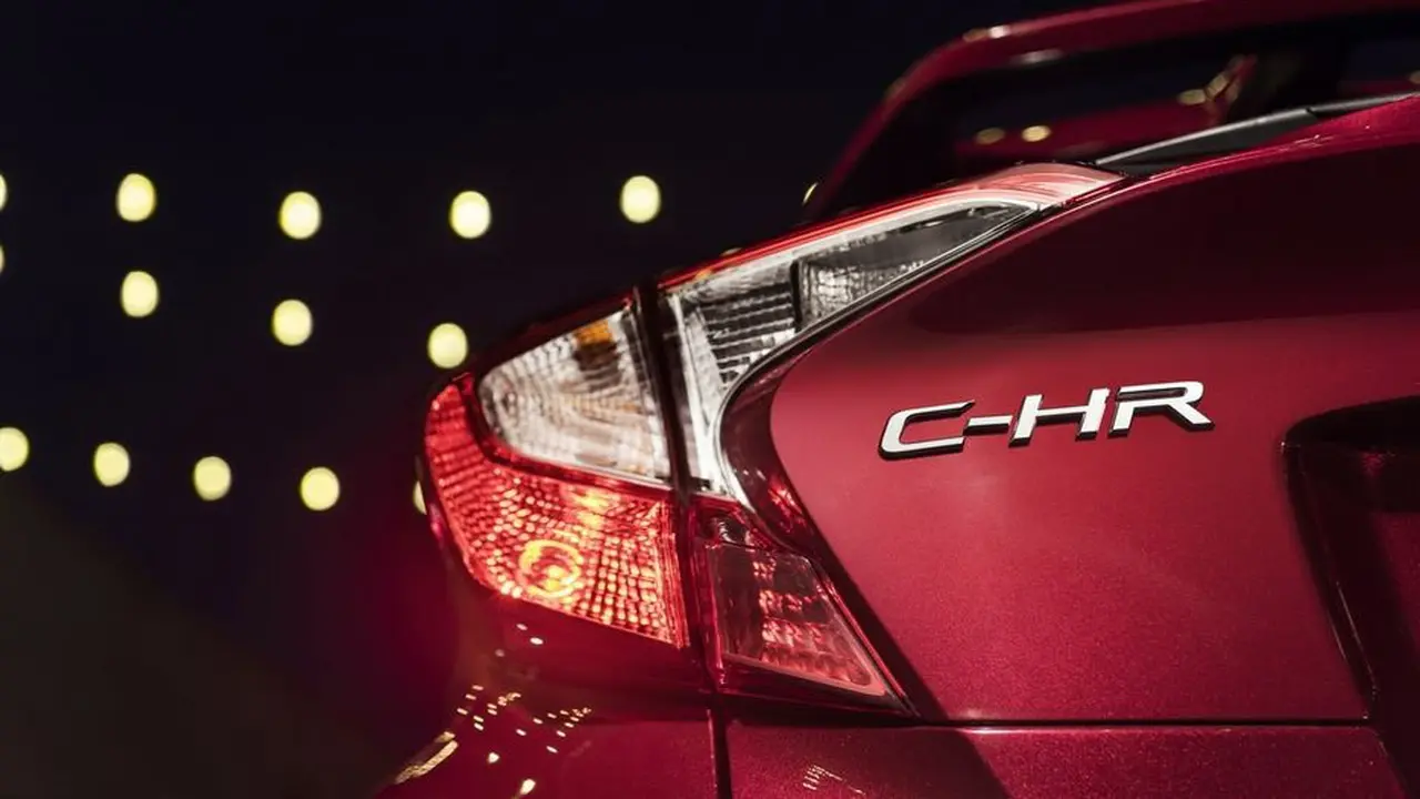 Emblem Toyota C-HR