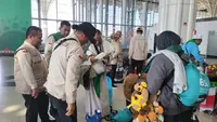 Demi Oleh-Oleh, Jemaah Haji Kenakan Pakaian hingga 10 Lapis
