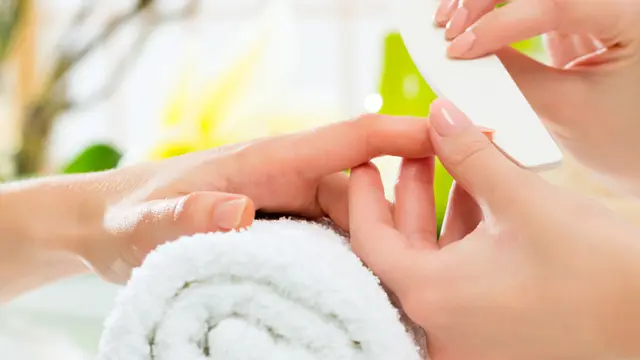 Tips Mudah Lakukan Perawatan Kuku di Rumah