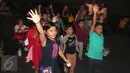 Sejumlah anak tampak antusias saat mengikuti acara game usai nobar Peanut Snoopy di Blitz Megaplex, Jakarta, Sabtu (12/12/2015). Nonton bareng tersebut diselenggarakan oleh Cinemaholic Liputan6.com bekerjasama dengan Lipton. (Liputan6.com/Angga Yuniar)