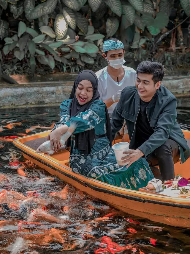11 Potret Teuku Ryan Setia Dampingi Ria Ricis dari Hamil hingga Melahirkan, Suami Siaga