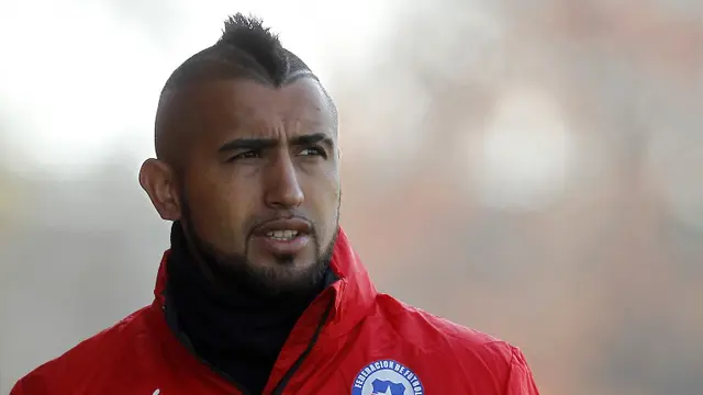 Kecelakaan, Vidal Dipertahankan Cile di Copa America 2015