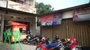 Seorang terduga teroris diamankan pihak kepolisian pada Sabtu (9/8/2014) di kediamannya di kawasan Jatiasih Kota Bekasi. (Liputan6.com/Faizal Fanani)